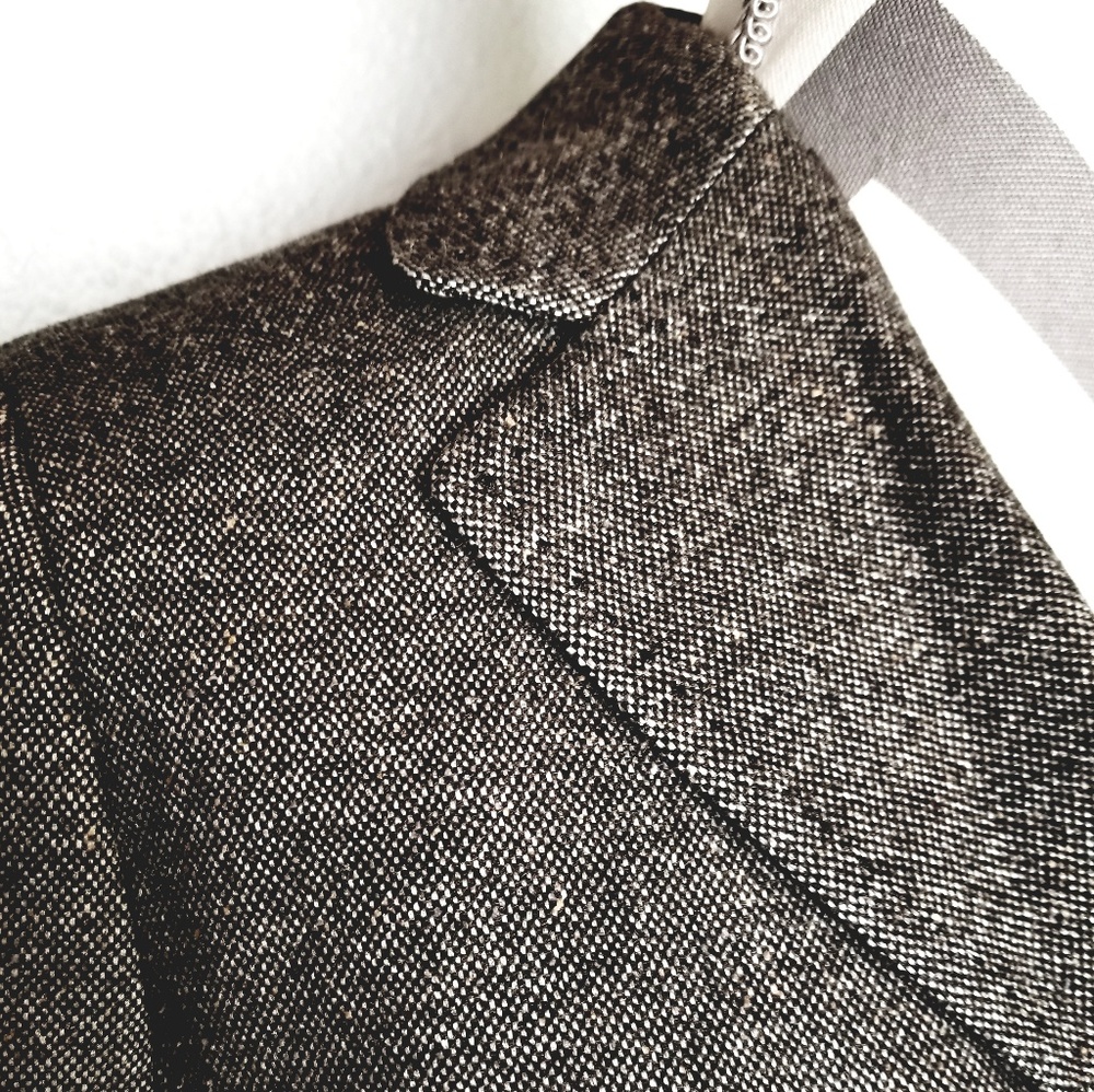 Anne Taylor size 6 Charcoal Gray Suit